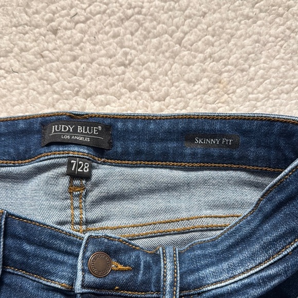 Judy Blue Skinny Blue Jeans with Lived-In Look - Picture 2 of 5